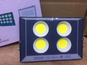 ĐÈN PHA LED 200W Sử Dụng AC 220V - ÁNH SÁNG TRẮNG